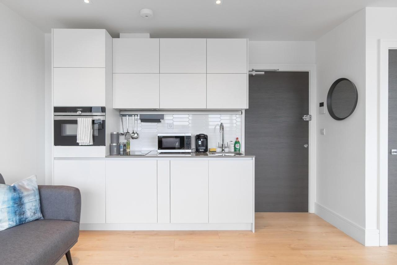 Livestay-Modern Apartments Next To Wembley Stadium Лондон Экстерьер фото